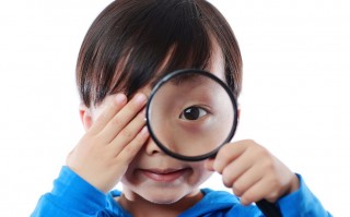 散光如何配隐形眼镜，散光如何配隐形眼镜度数